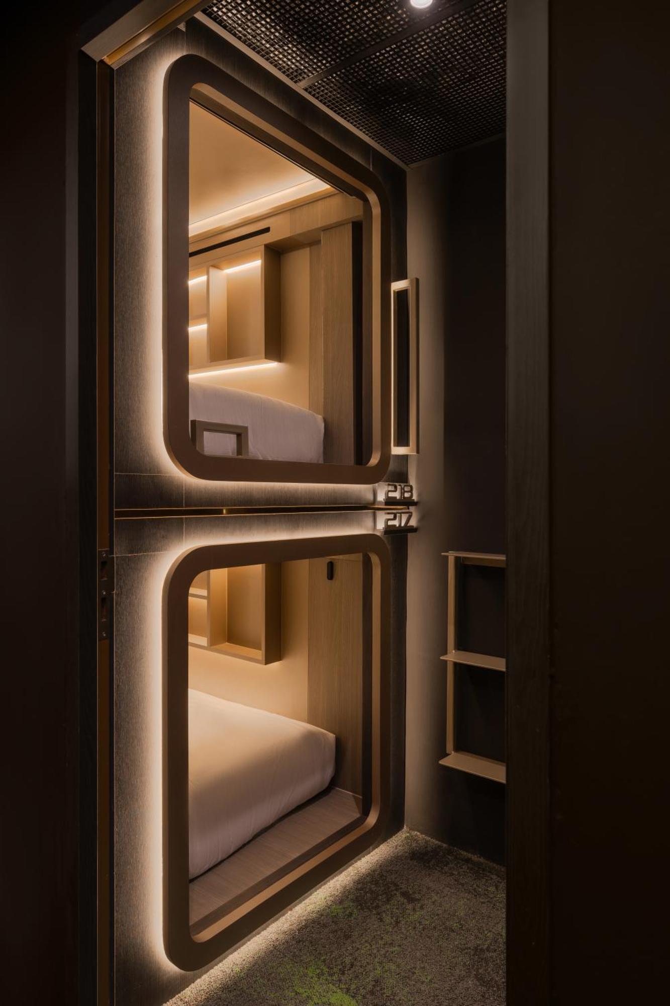 Cube Social Boutique Capsule At Boat Quay Hostel Singapur
